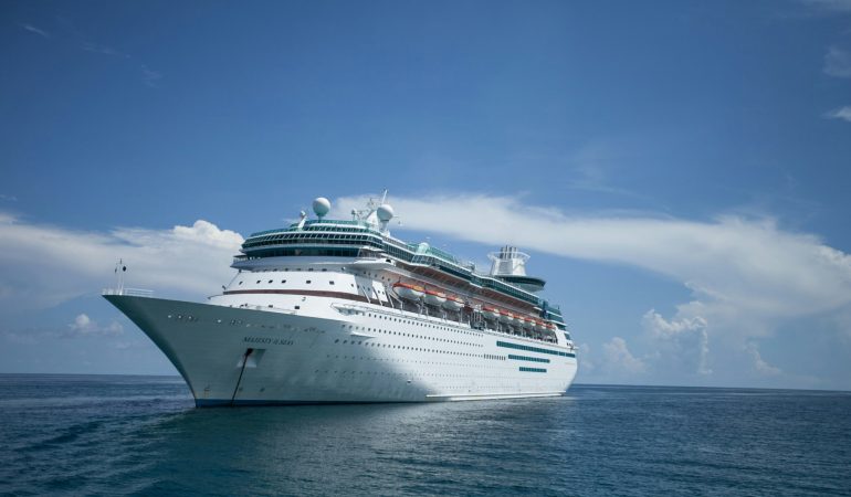 Conseils pratiques pour profiter pleinement des services à bord de votre bateau de croisière