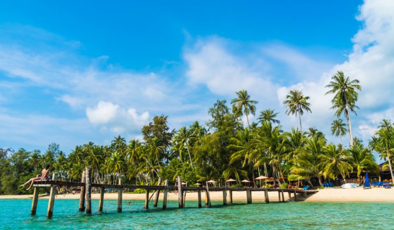 Comment trouver une offre tout compris pour une croisière Caraïbes avec vol inclus ?