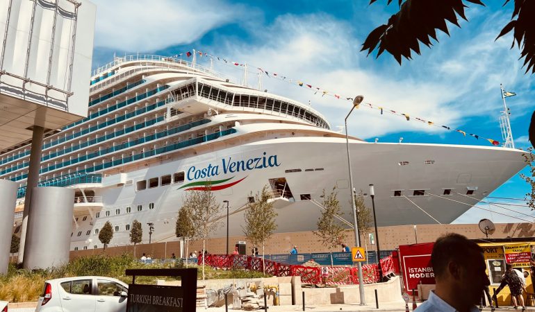 Choisir une compagnie de croisière, c’est choisir une manière de vivre ses vacances